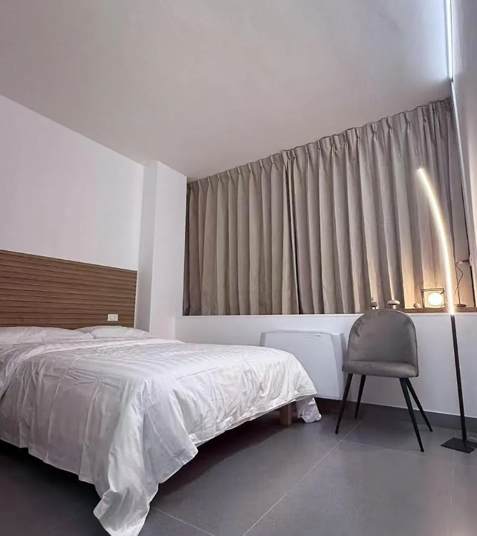 Apartahotel Deeproom Venecia